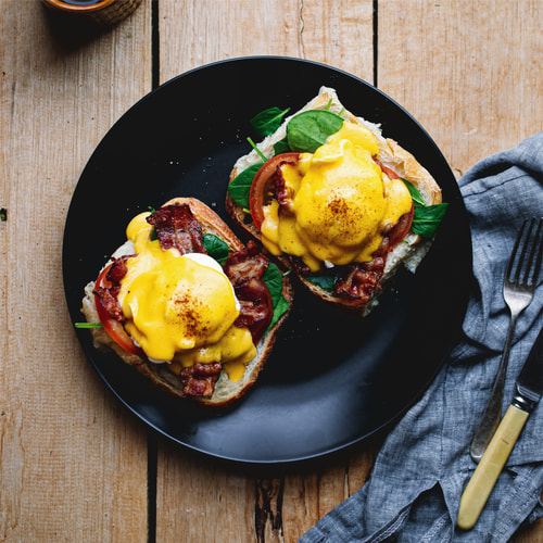 Quick and Easy Hollandaise Sauce